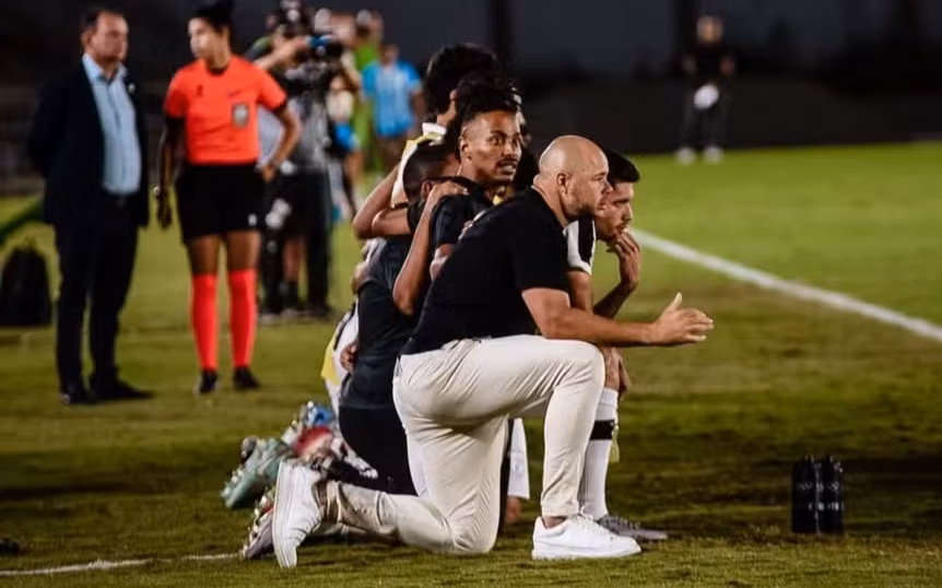 Adriano Souza desmaia, desabafa e se emociona após levar o Treze às oitavas de final da Série D 2026