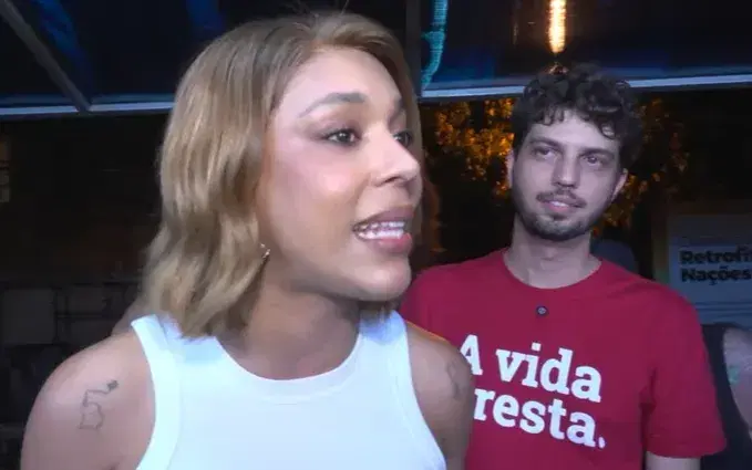 Em ato em João Pessoa, Erika Hilton fala em 'virar voto' para Lula no 2º turno